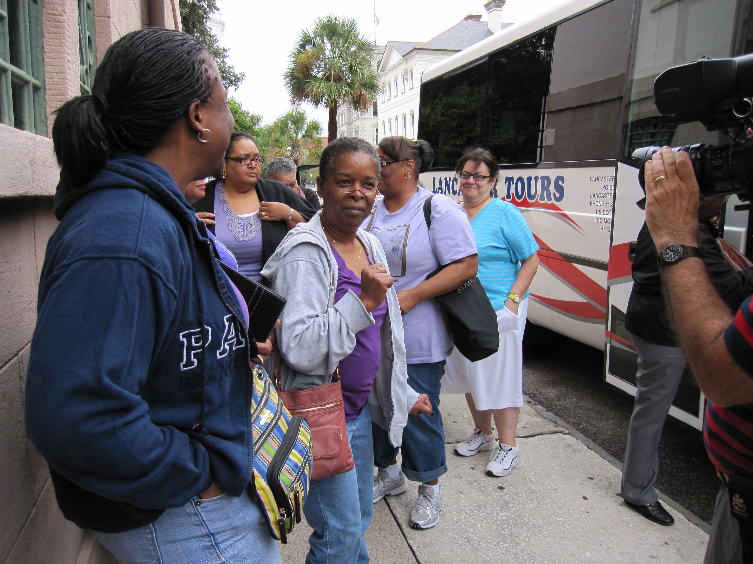 Bus Tour with Beverly Jenkins