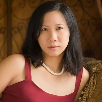 Romance author Sherry Thomas