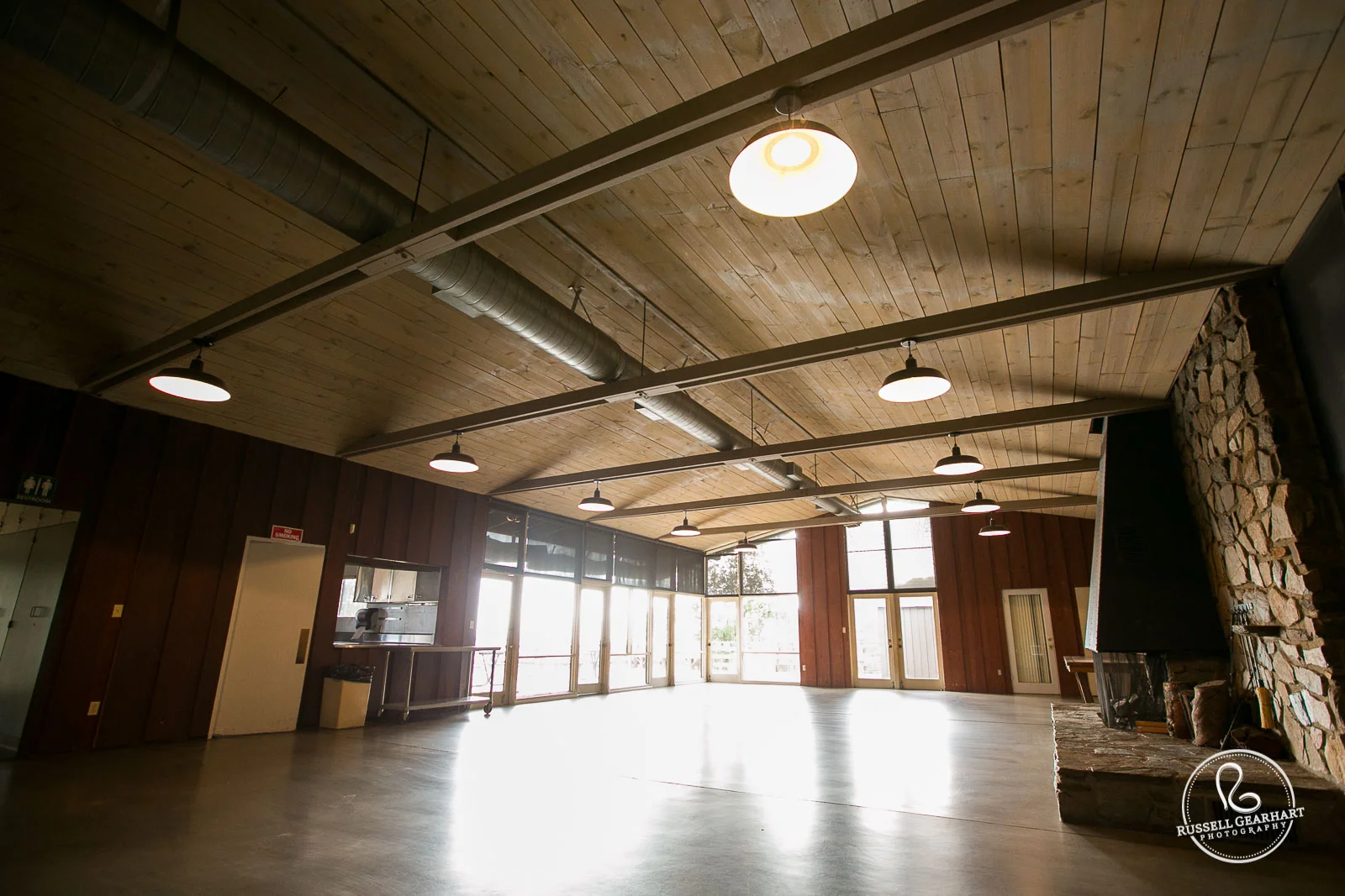 Angelus Mountain Center Lodge © Russell Gearhart Photography