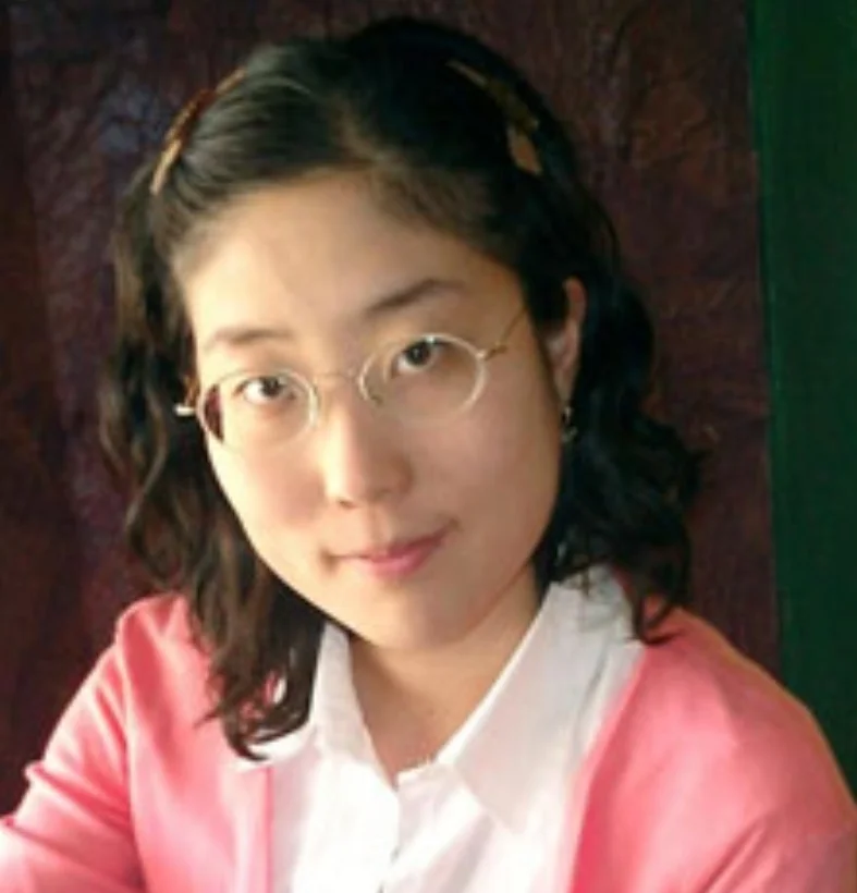 Prof. Su-In Lee is an Assistant Professor in the Department of Computer Science & Engineering and the Department of Genome Sciences at the University of Washington. Her research seeks to develop machine learning techniques to extract relevant information from large, heterogeneous biological data, in a diverse range of topics from basic science to disease biology to bedside applications. We also identify limitations of existing machine learning methods and address the challenges by fundamentally advancing the conventional methods, which makes it generalizable to different biological problems or other applications outside of biology, and do not rely on specific datasets. 