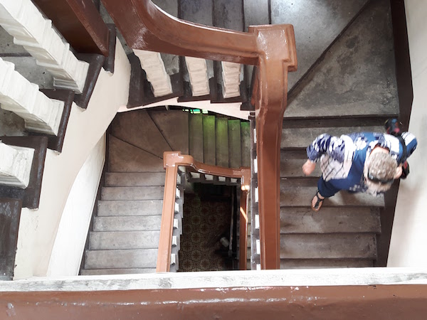 Great architectural features - thanks for being in the right place, Mum!