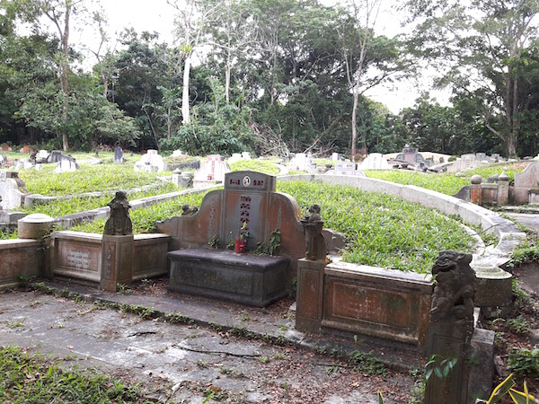 Typical 'womb' shape graves . Best 'feng shui' position is backing onto the side of a mountain.
