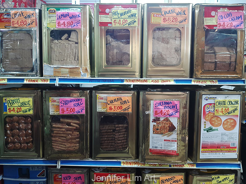 The old way of selling biscuits still lives on in Toa Payoh. 