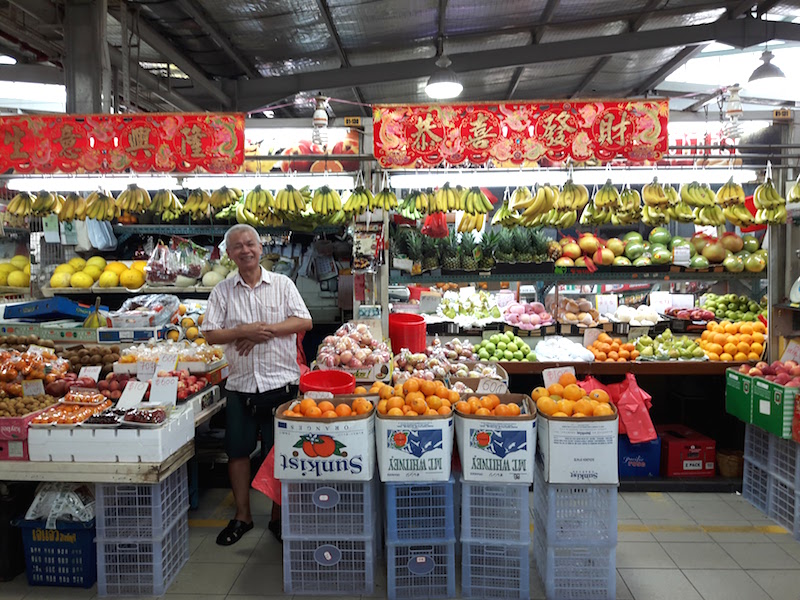 Grey-haired fruit uncle (there's several uncles at the stall) is always happy to help. 