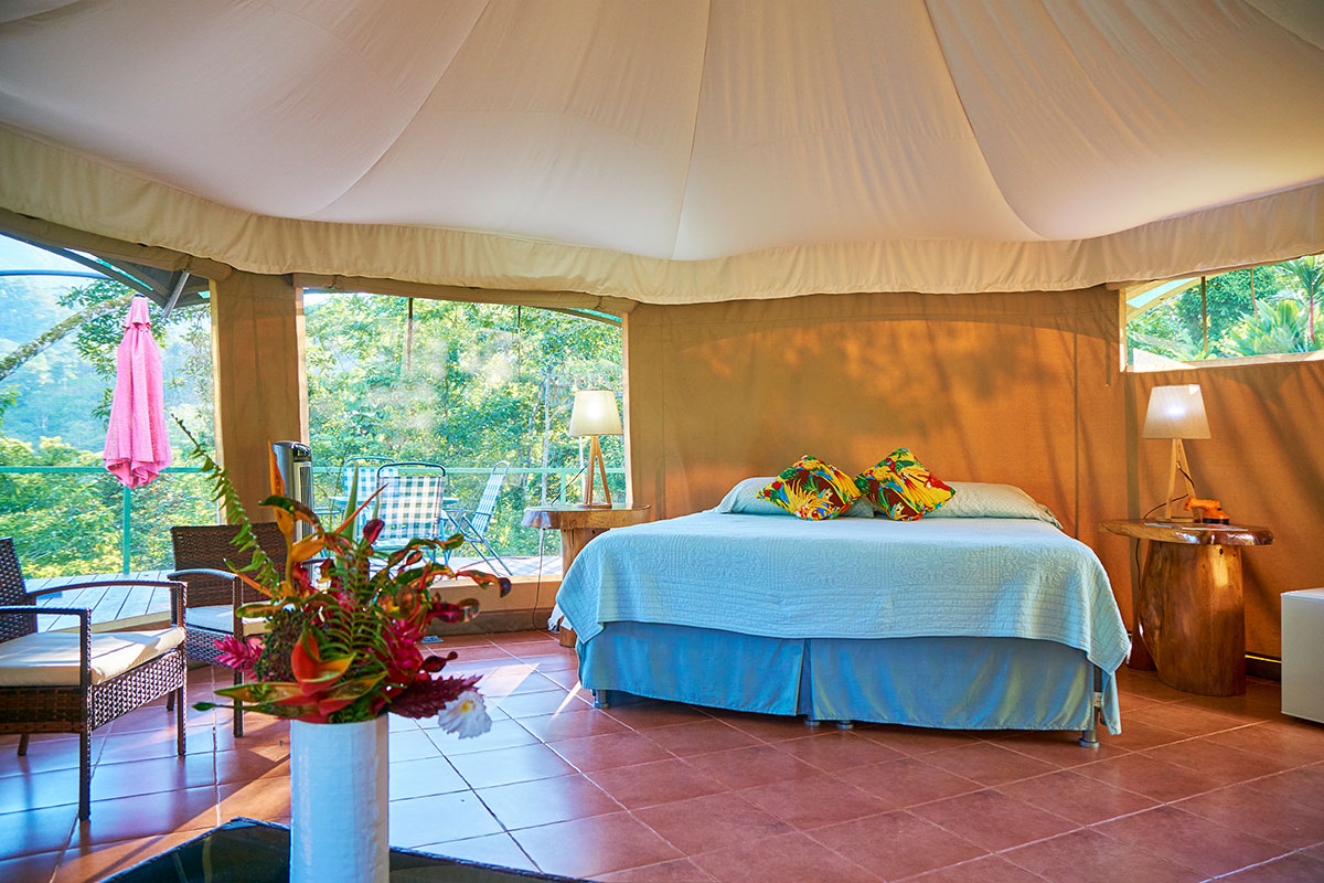 Accommodations Manoas