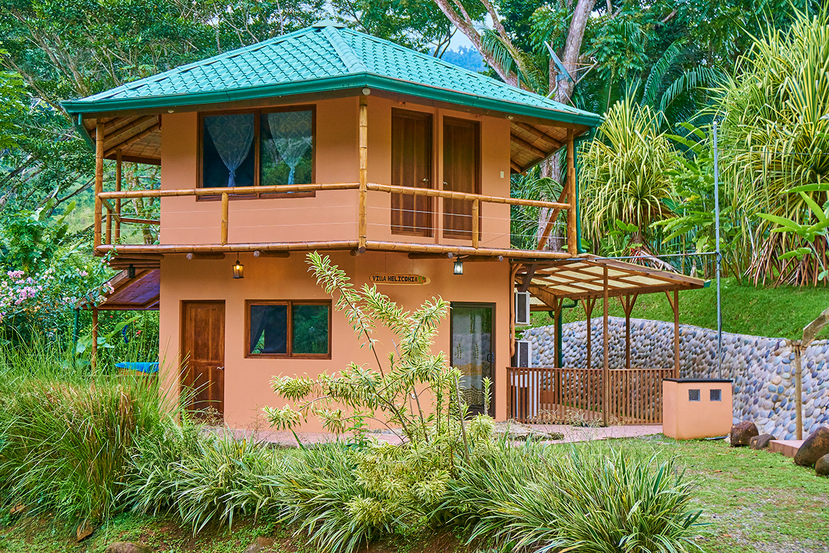 manoas-luxury-villas-casa-heliconia-hires.jpg
