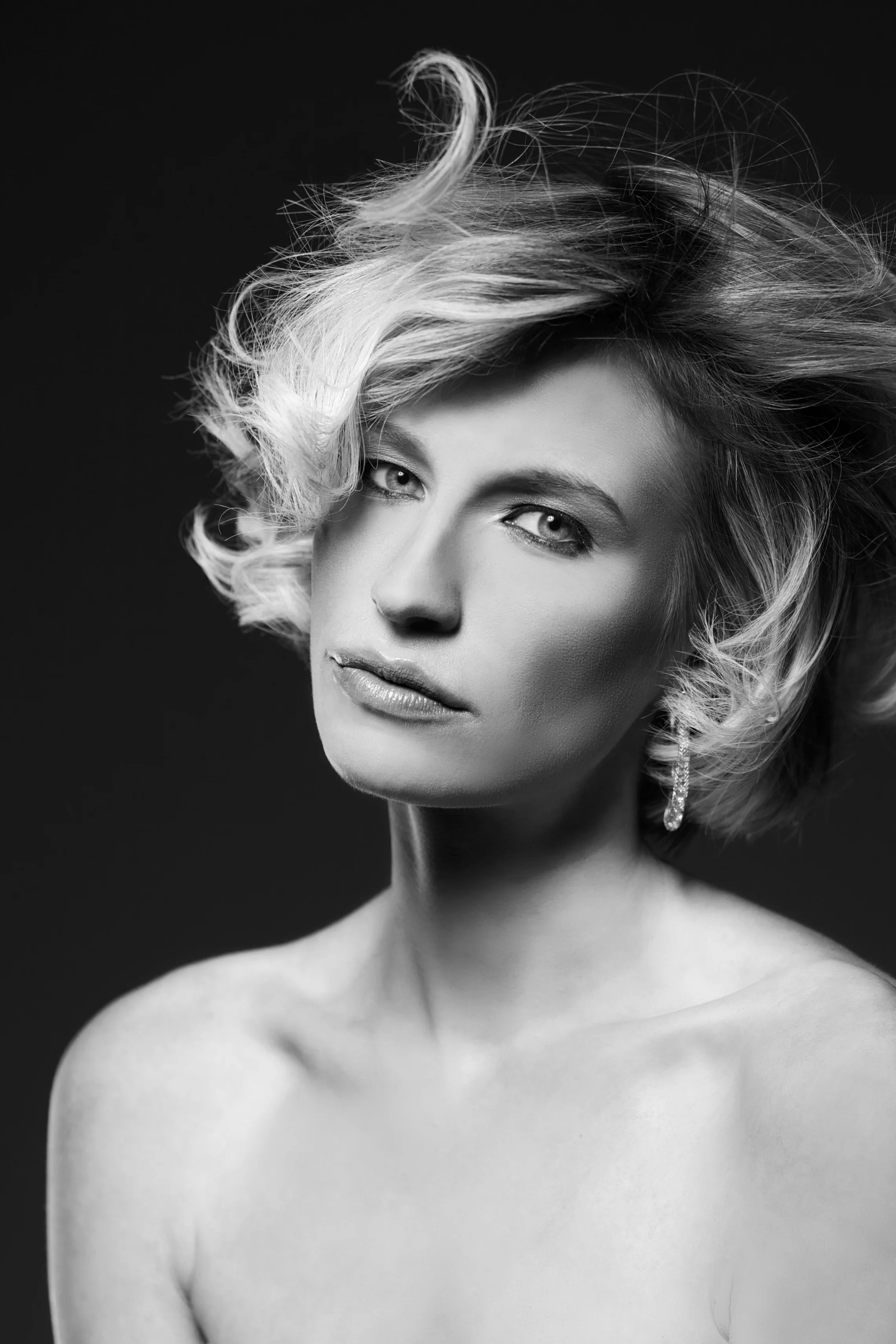 Modefotograf Fotoshooting Fashionshooting, Beautyshooting, Fashionfotots und Breautyfotos in Landshut und München Gutschein für Frauen