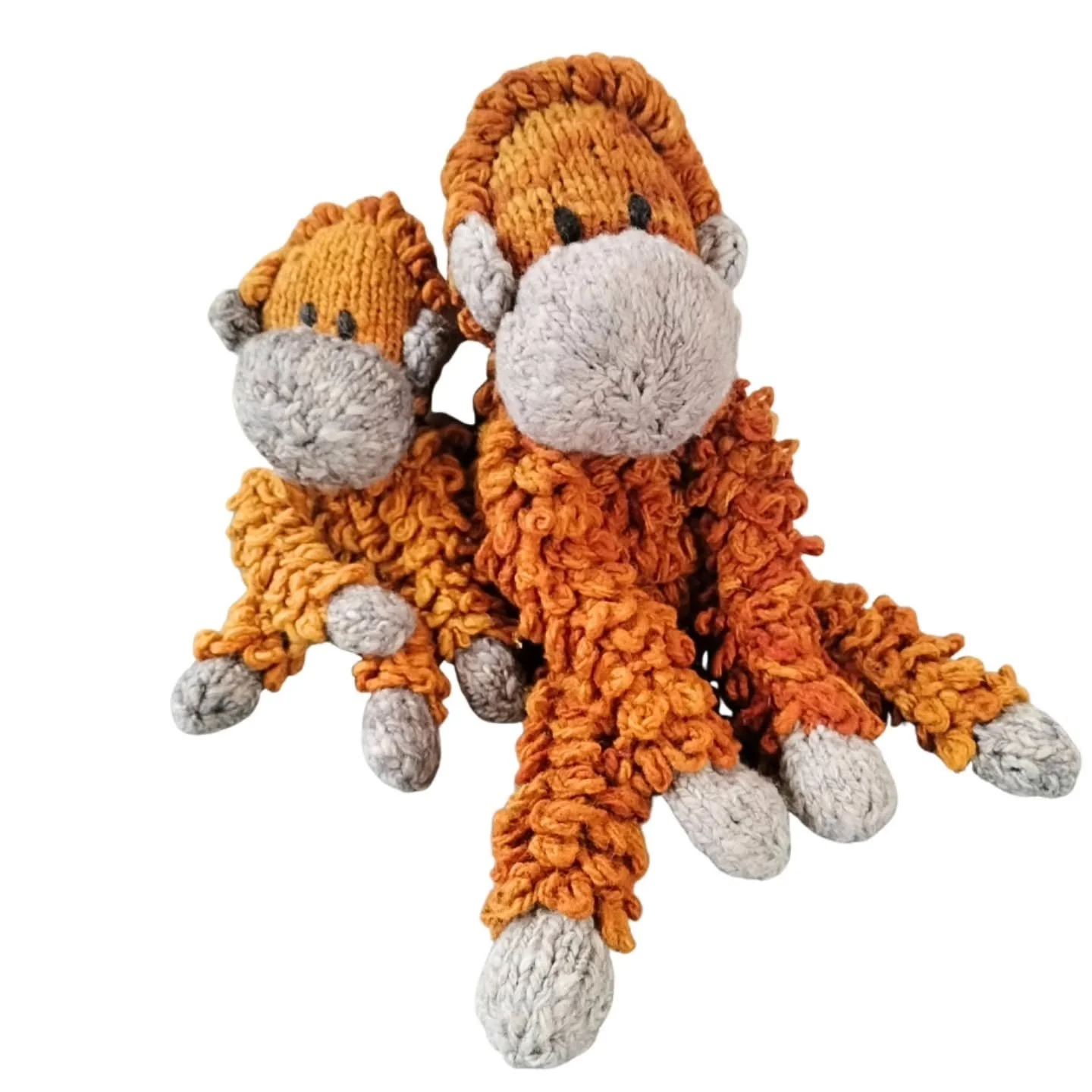 Baby Boris ❤️ Your favourite hand knitted orangutan is available in 2 sizes now x 
#homespunwool
#kenanadownunder 
#kenanaknitters 
#orangut&aacute;n