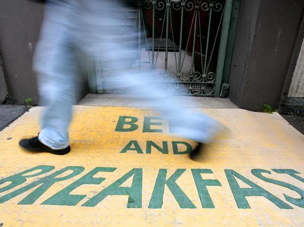 Bed & breakfast, boom di abusivi: «Ogni anno 300 mila turisti in nero» 