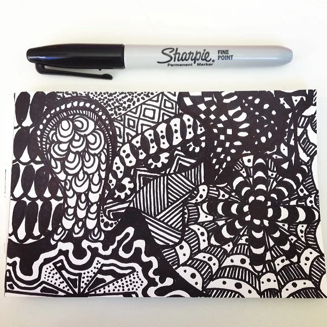 Happy Monday everyone 😊 from #doodlingdoods #doodles #monday #happy #sharpie #doodlesrule #doodlesofinstagram #creative #my #design @mcardenas713