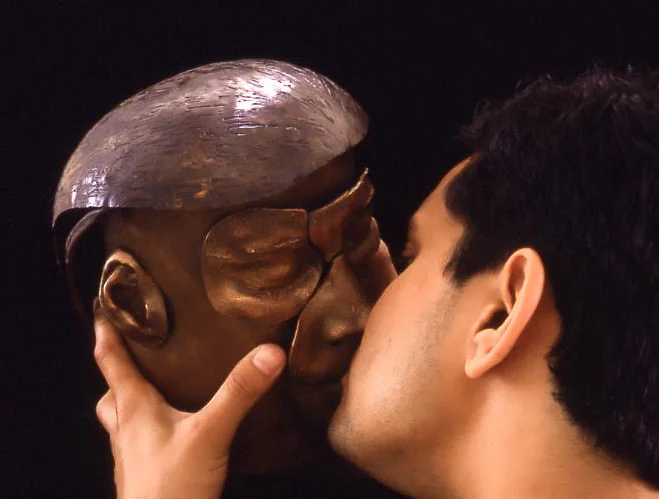 kiss.jpg