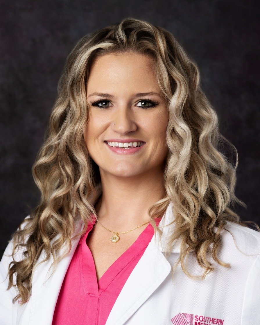🎉 Introducing Manuela &ldquo;Ela&rdquo; Maxwell, APRN and Katie Crawford, APRN! These two nurse practitioners are not new to Southern Medical Group and may even look familiar. Both have a long history of working as an RN for our cardiology division.