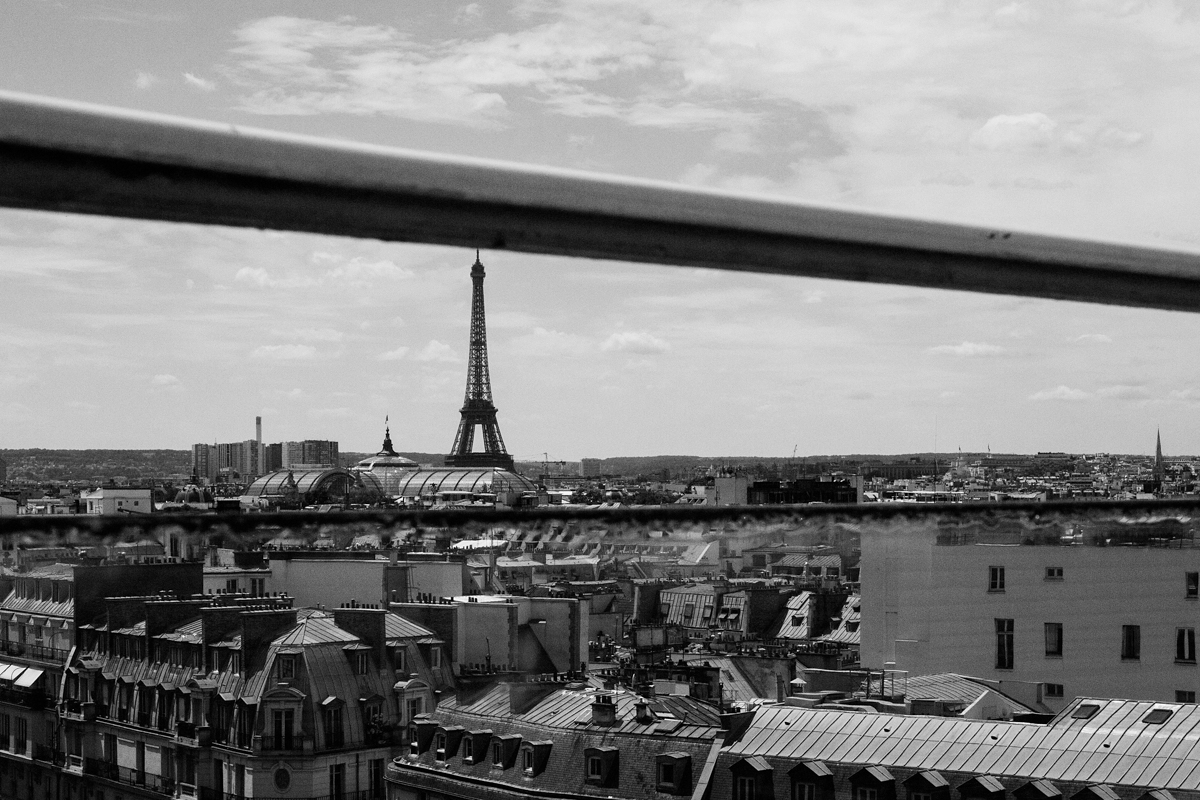 paris-tour-d'eiffel-tower-william-bichara-photographer-studies-personal-work-2.jpg