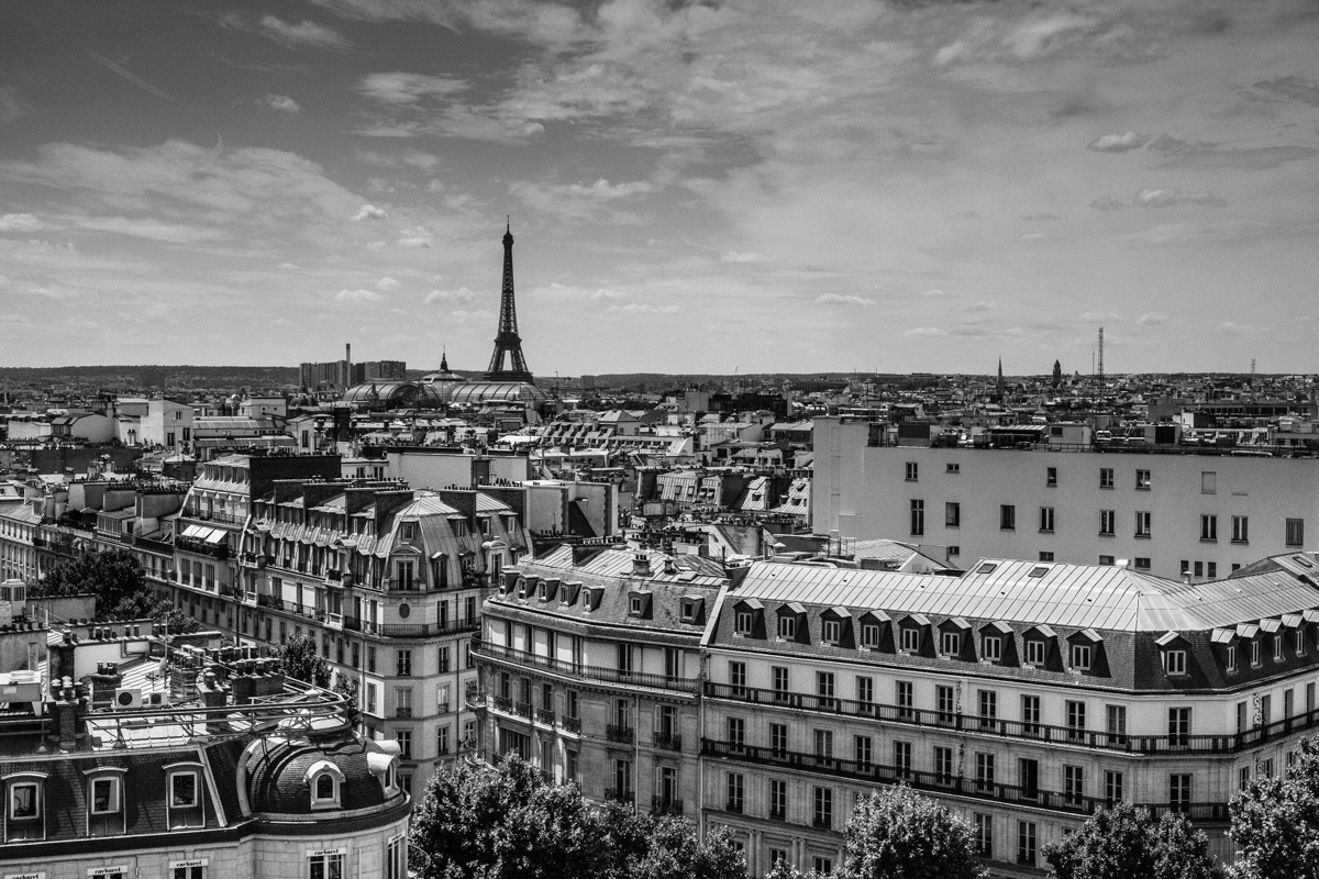 paris-tour-d'eiffel-tower-william-bichara-photographer-studies-personal-work-1.jpg