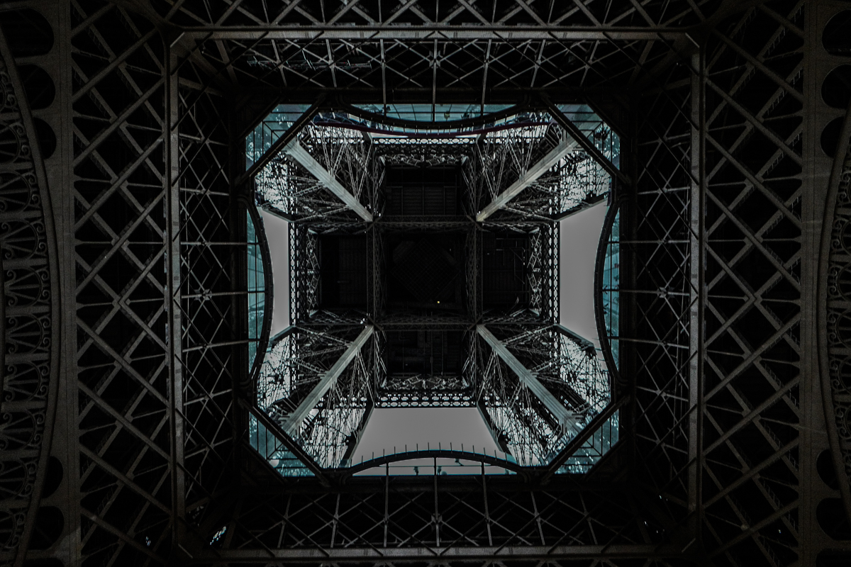 paris-tour-d'eiffel-tower-william-bichara-photographer-studies-personal-work-14.jpg