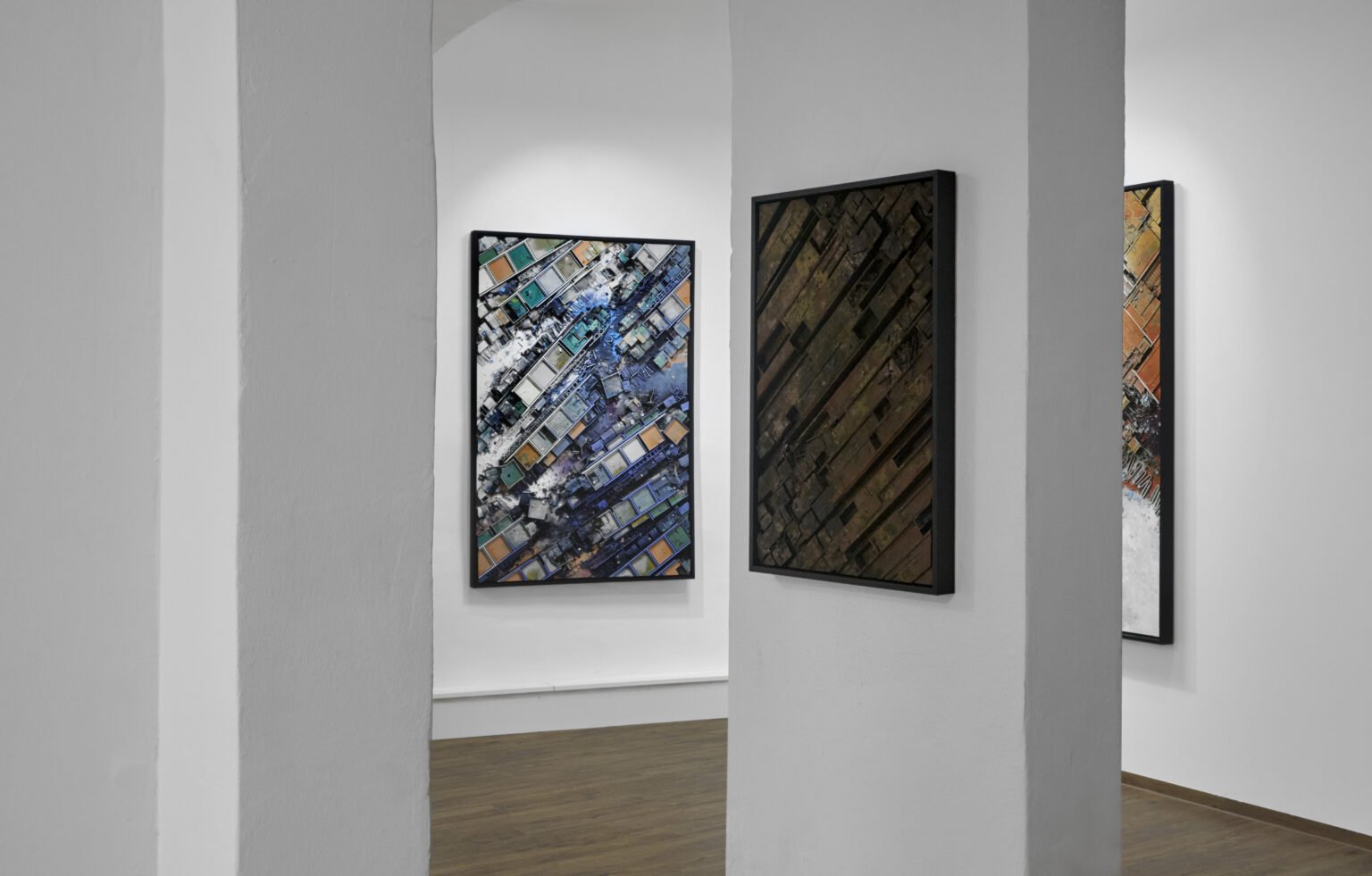  Installationsansicht: The future is hunted by the past,, AOA;87,  