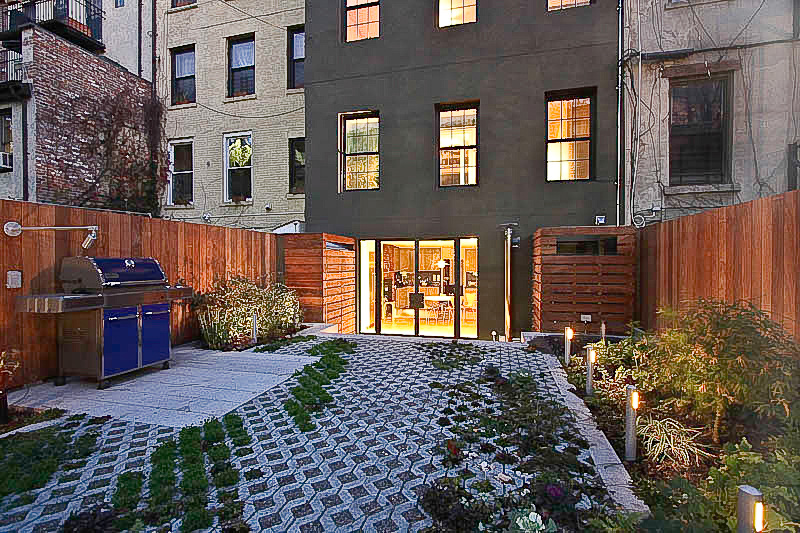 Outdoor Living Room, Boerum Hill, Brooklyn - Custom Landscaping