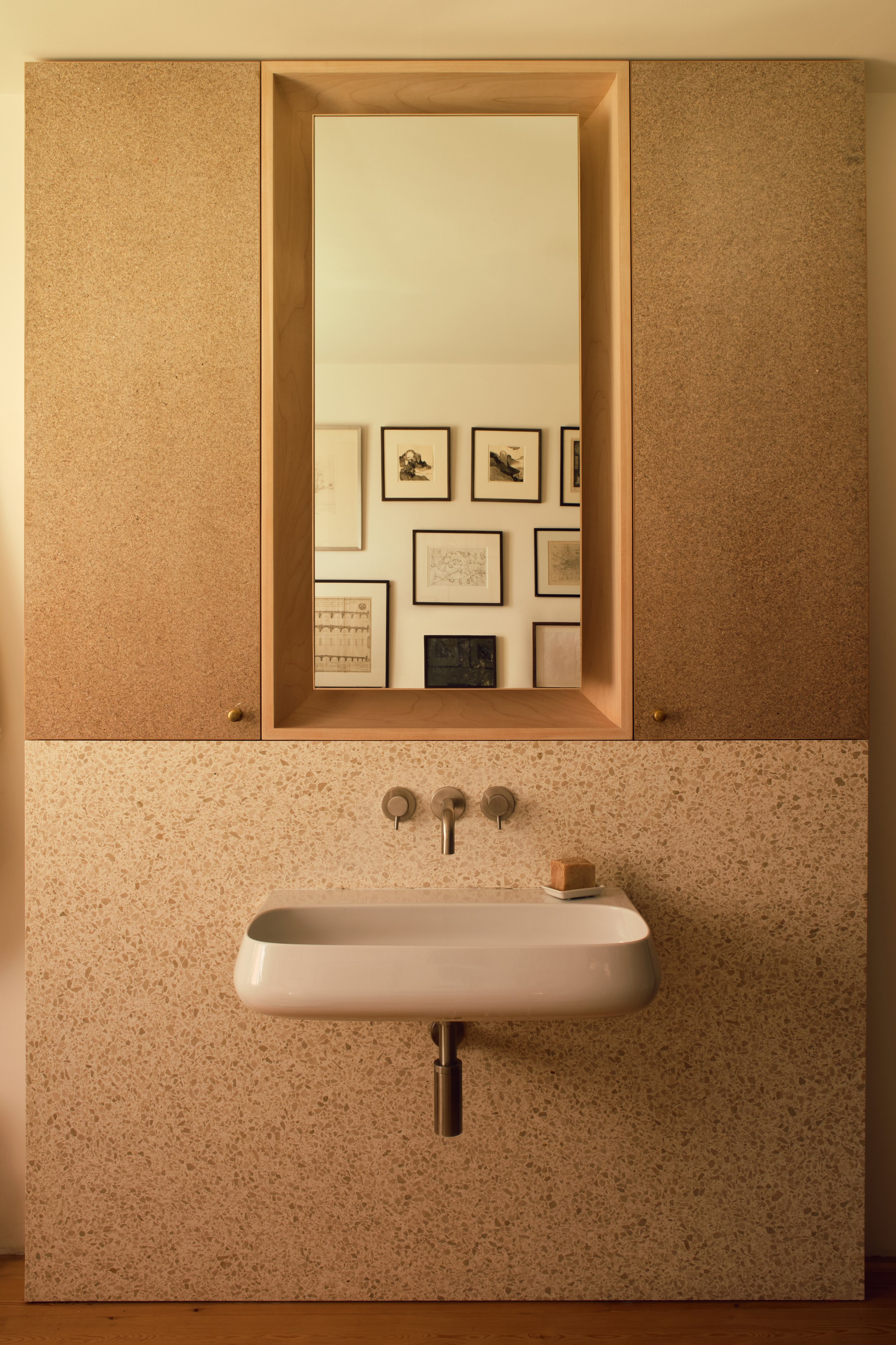 Client: Mosley Thorold Project: Mildmay Apartment Photographer: Ollie Tomlinson