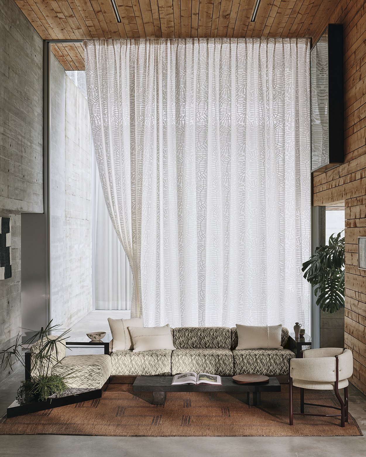 Client: Larsen Project: 2025 Collection Photographer: Christopher Horwood