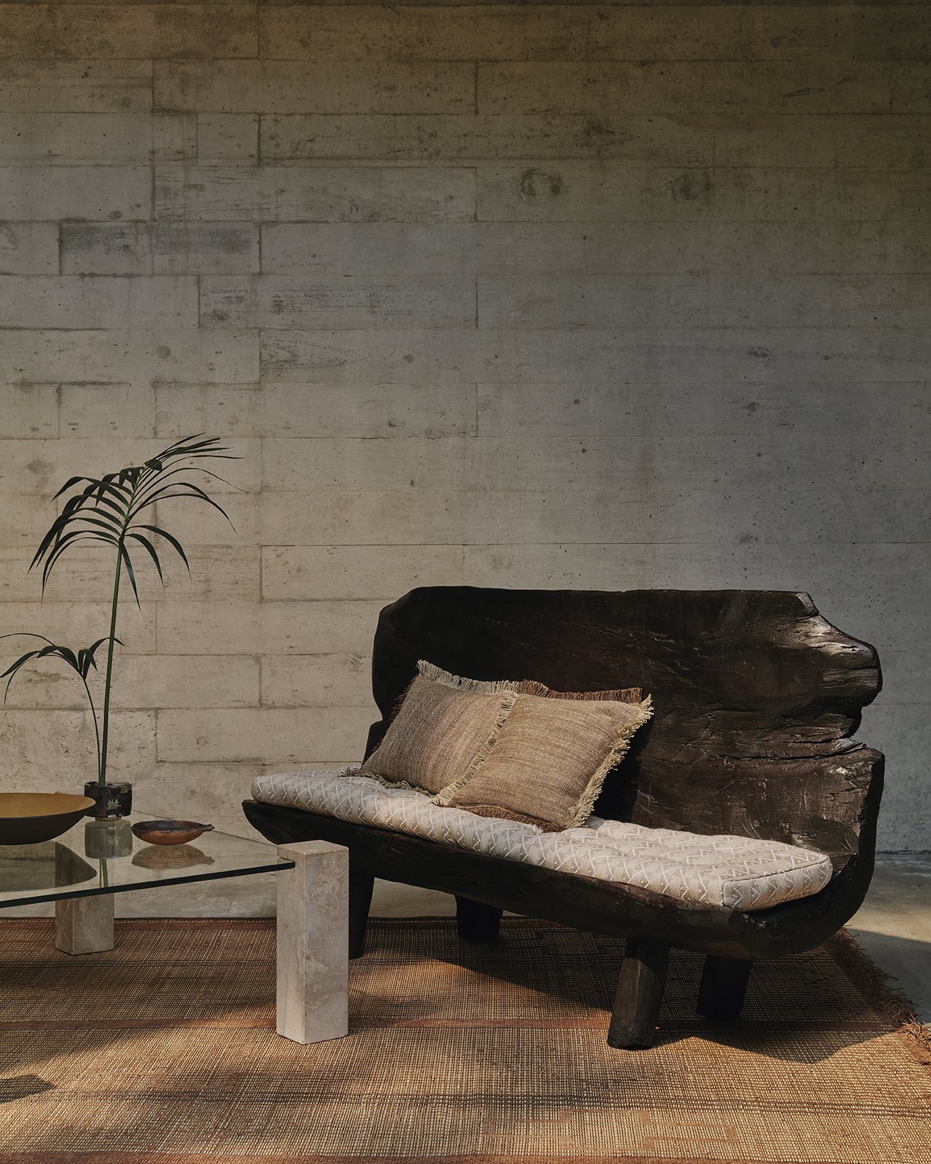 Client: Larsen Project: 2025 Collection Photographer: Christopher Horwood