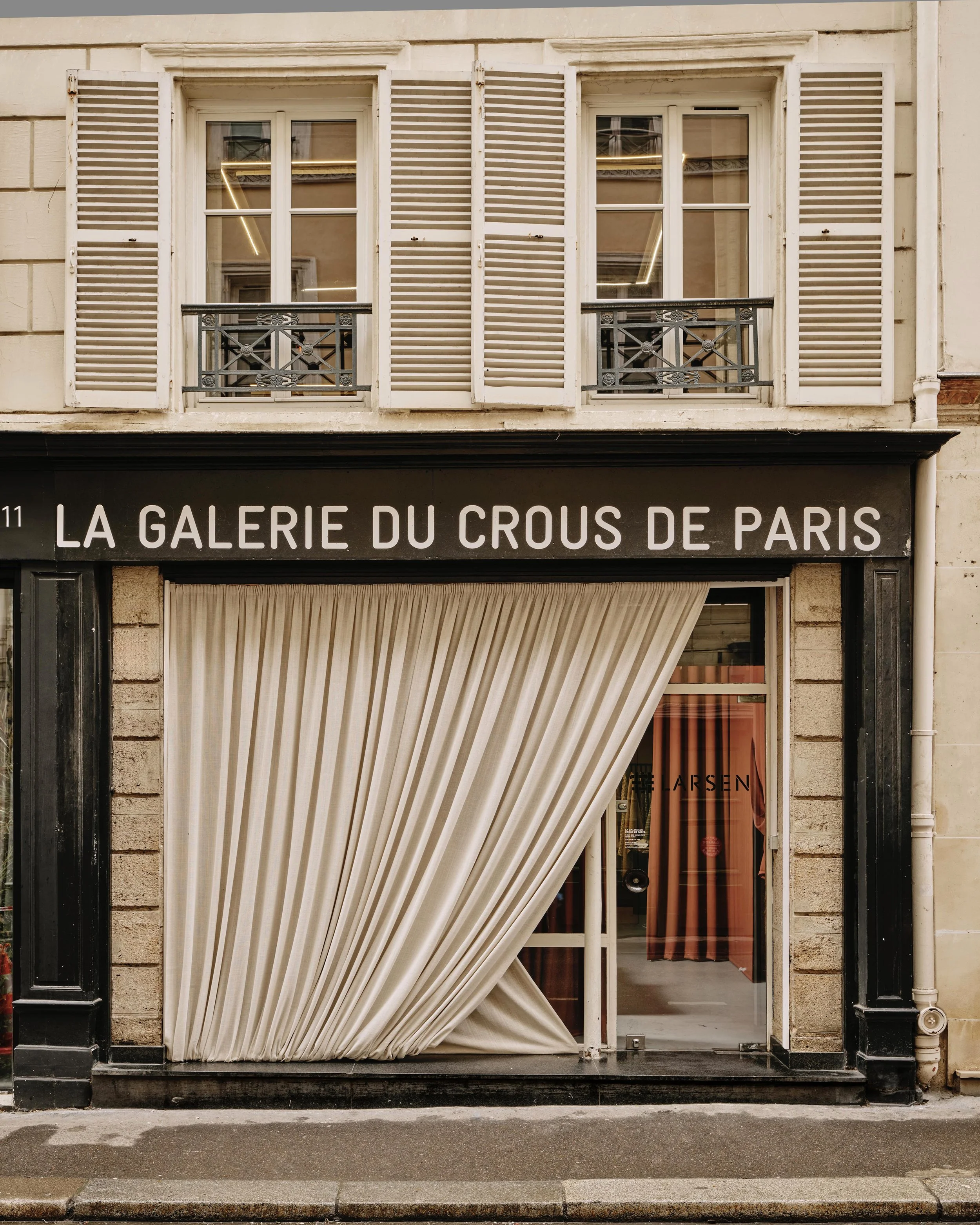 AK SKEW 3_26-01-13-Paris-Deco-Off-Larson-Shot-01-467 2.jpg