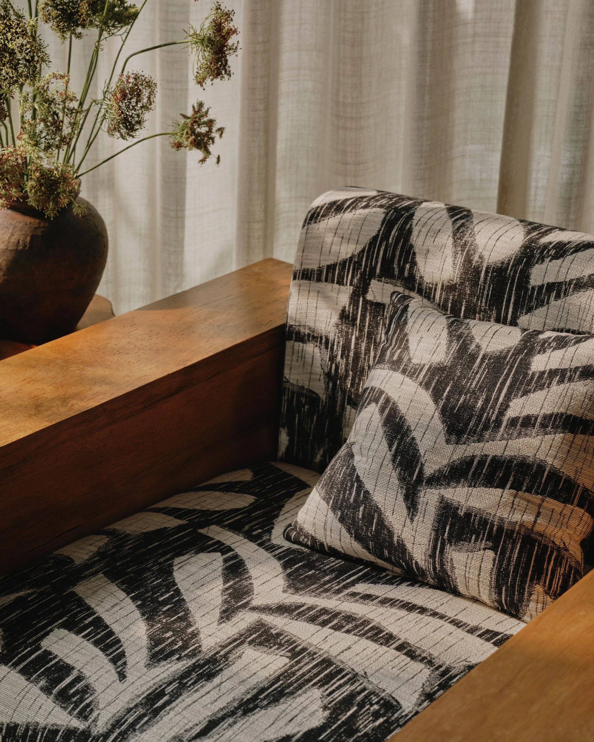  Client:  Larsen   Project:  2026 Collection  Photographer:  Christopher Horwood  