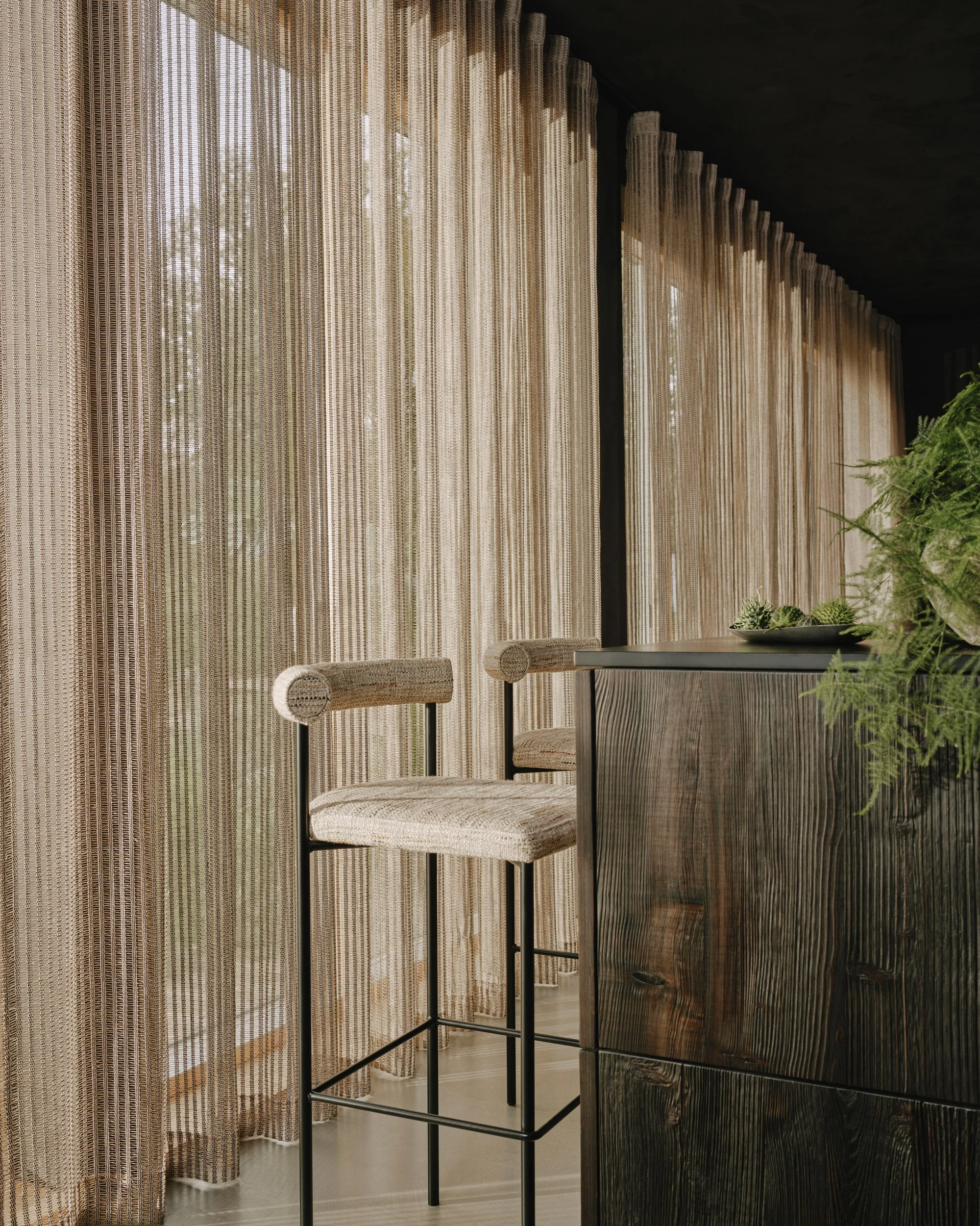 Client:  Larsen   Project:  2026 Collection  Photographer:  Christopher Horwood  