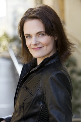 Hester Young (Francine Daveta Photography)