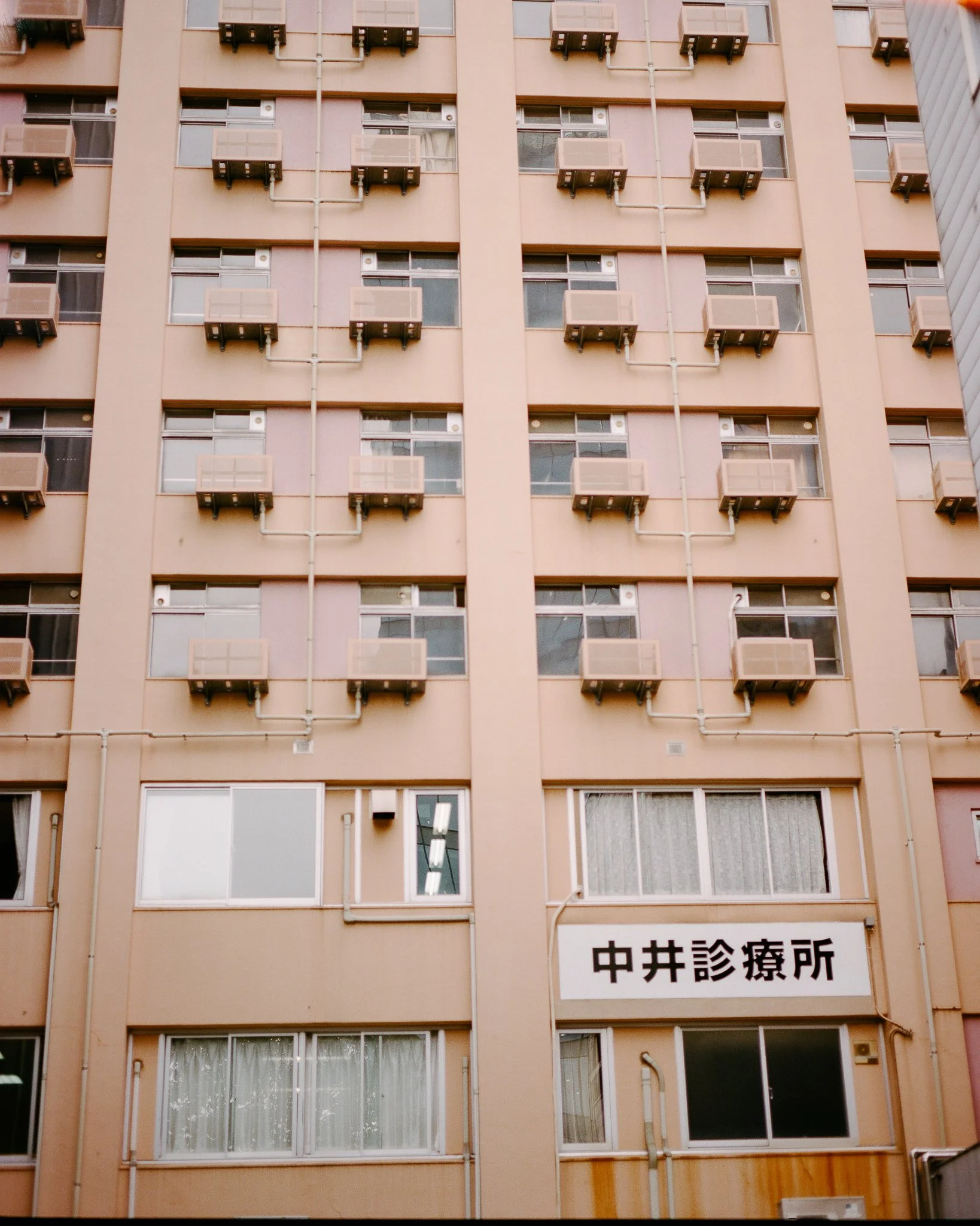 000025850001-2.jpg