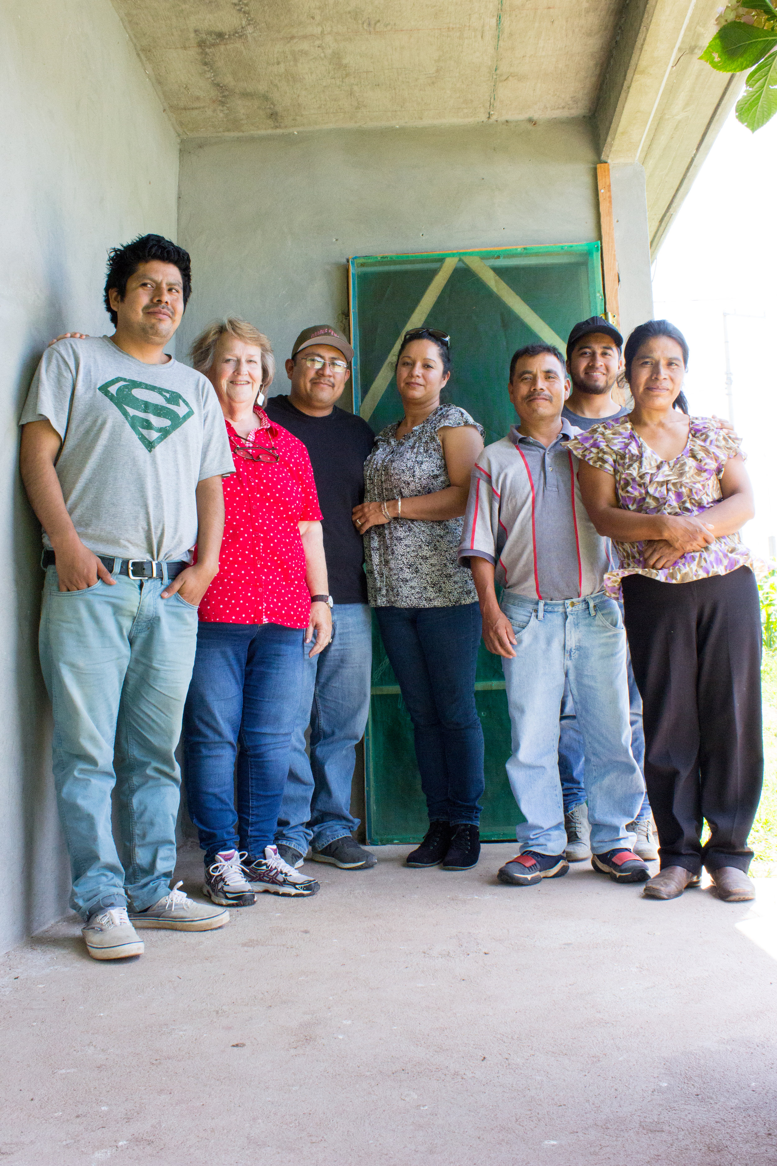  From left, Beni and Nati’s son, Ilene, Junior, Maria, Beni, Manuel and Nati. 