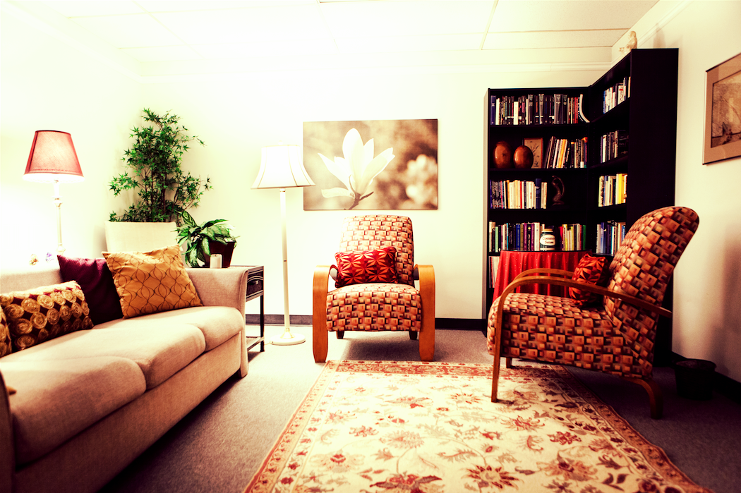 Cliff Valley Office_Lounge.png