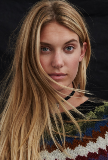 AE Holiday Look Book.PNG