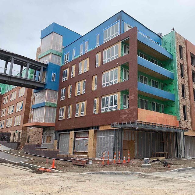 New progress photos from @bridgeparkdublin in @dublinohio - The @springhillsuites by @marriotthotels , Office, For-Sale Condos, Apartments, and the @northmarket improvements!