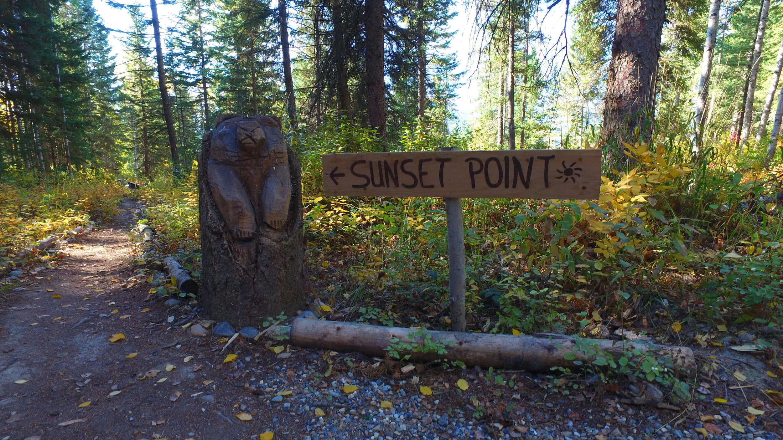 Trail to Sunset Point