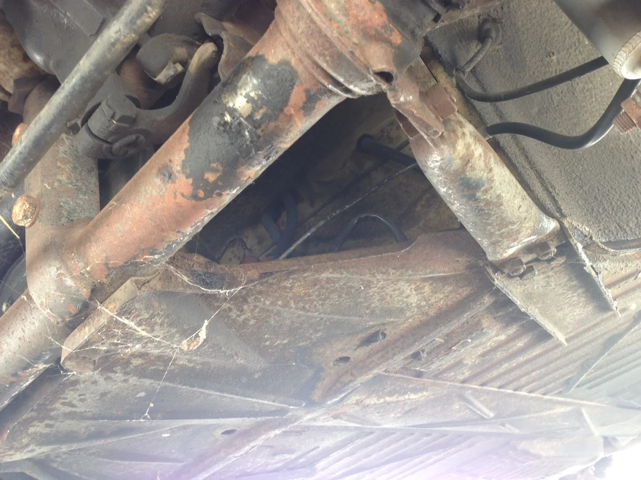 Front_undercarriage_before_5975.JPG