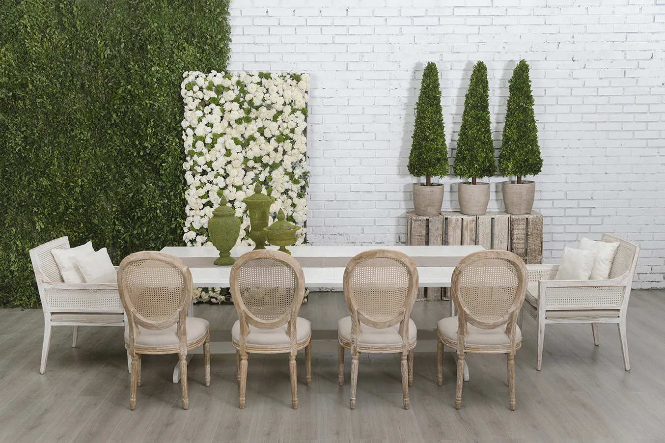 _Sillon Napa Cuadrada _Silla Carlota _Mesa Rectangular Blanca
