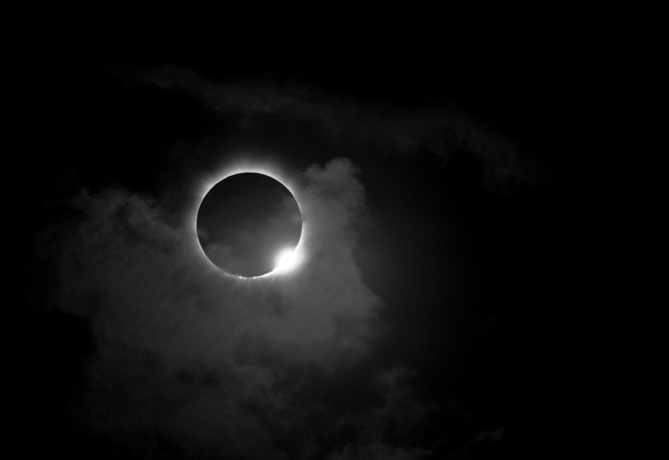A Blood Moon is pictured, Sunday, Sept. 28, 2015 in Virginia Beach, Va. (AP Photo/Jason HIrschfeld)
