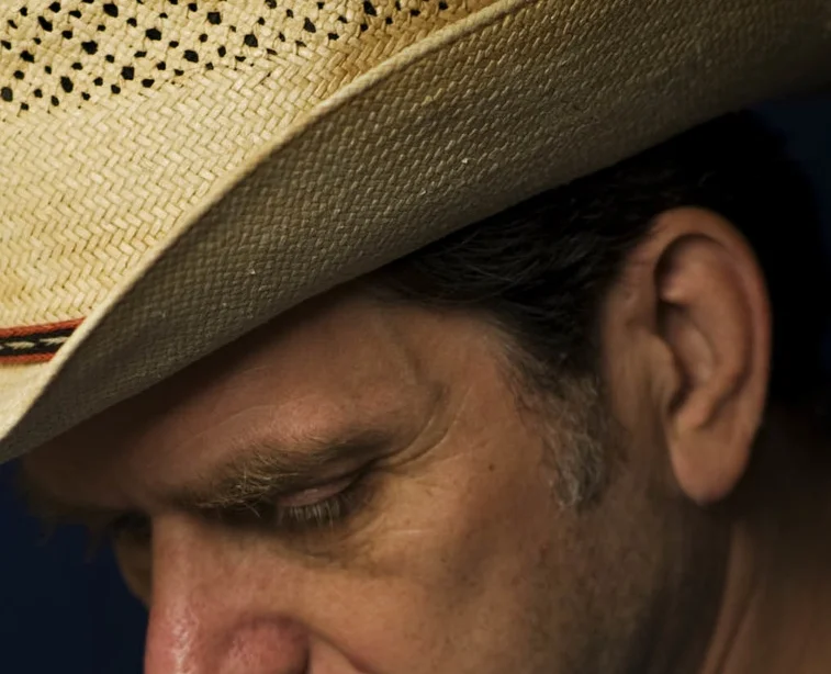 A Honky Tonk Dissident in Wales