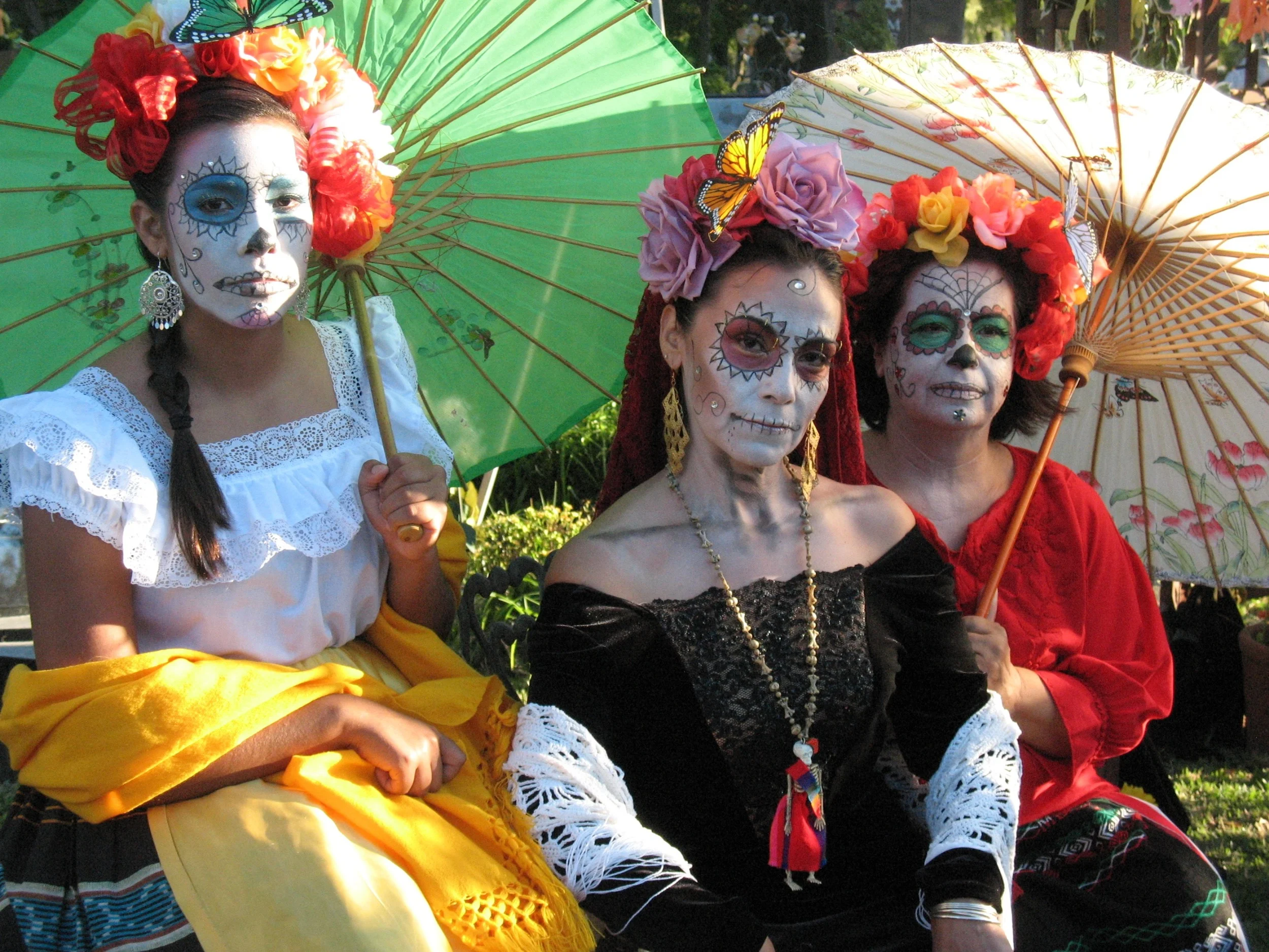 Image from the blogpost, "When Death Delights: Dia De Los Muertos, Part 1" by deadwrite