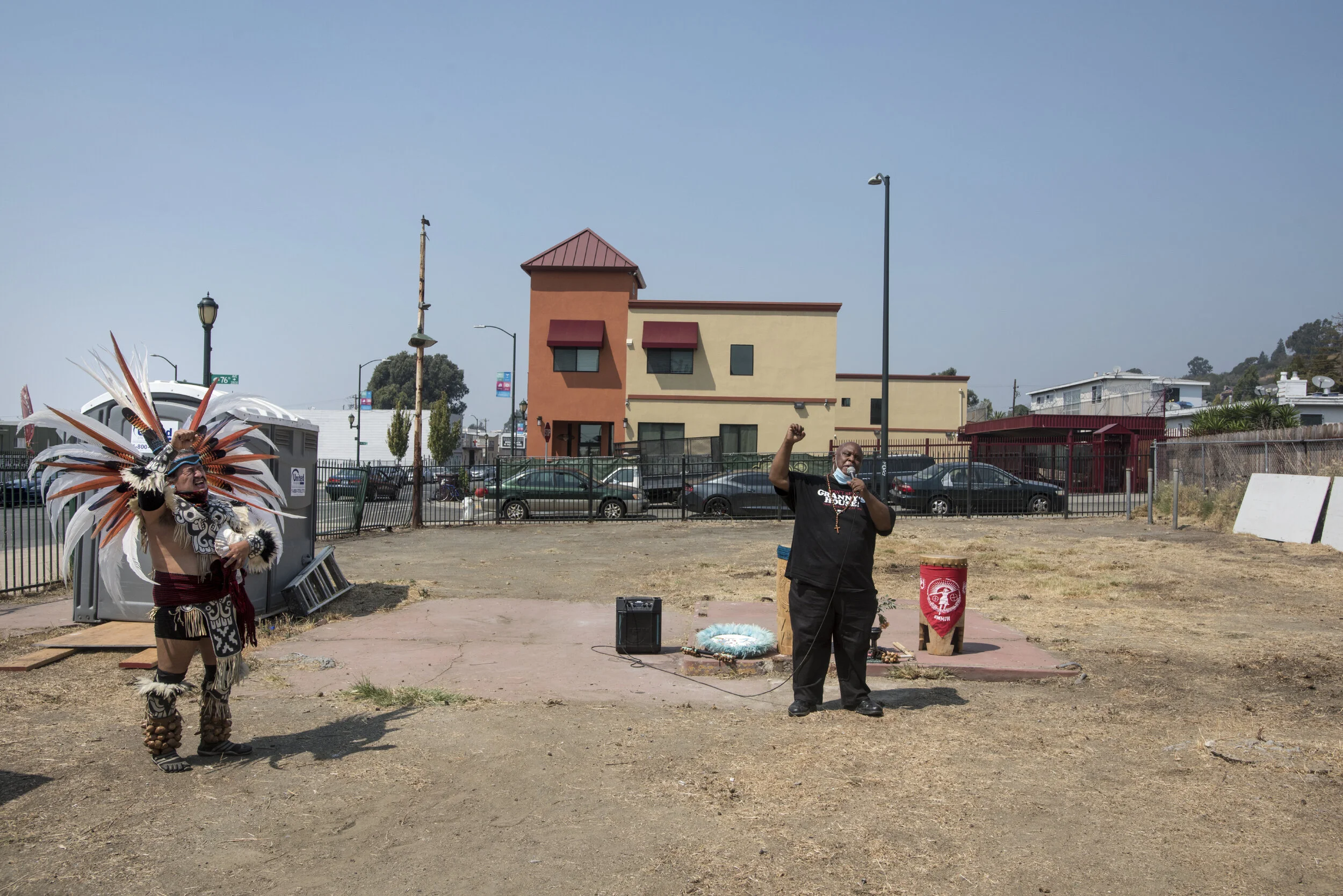  Homefulness is a project run by POOR Magazine, a grassroots organization of low-to-no income activists, housed and unhoused, that purchases or “liberates” vacant lots to build actual multi-unit apartment buildings to house people in need.   M, dress