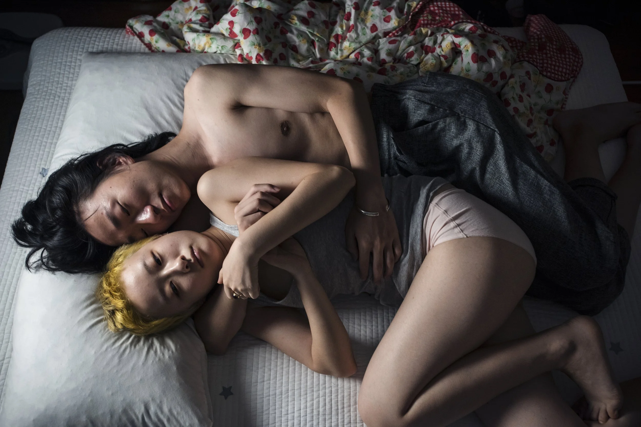  Shanghai, 2019. Young couple Zibi and Zou Yichen, at their Shanghai apartment. They met in university, when they were studying in the digital media department. This relationship ended when Zibi left for London to studying for her MFA. 