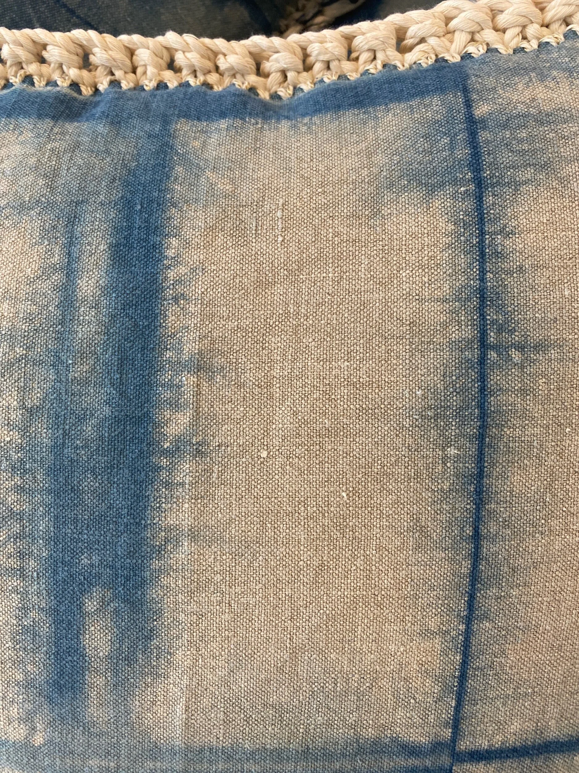 0CE330B3-029D-4EEE-B7E7-5BE8A182EFA0