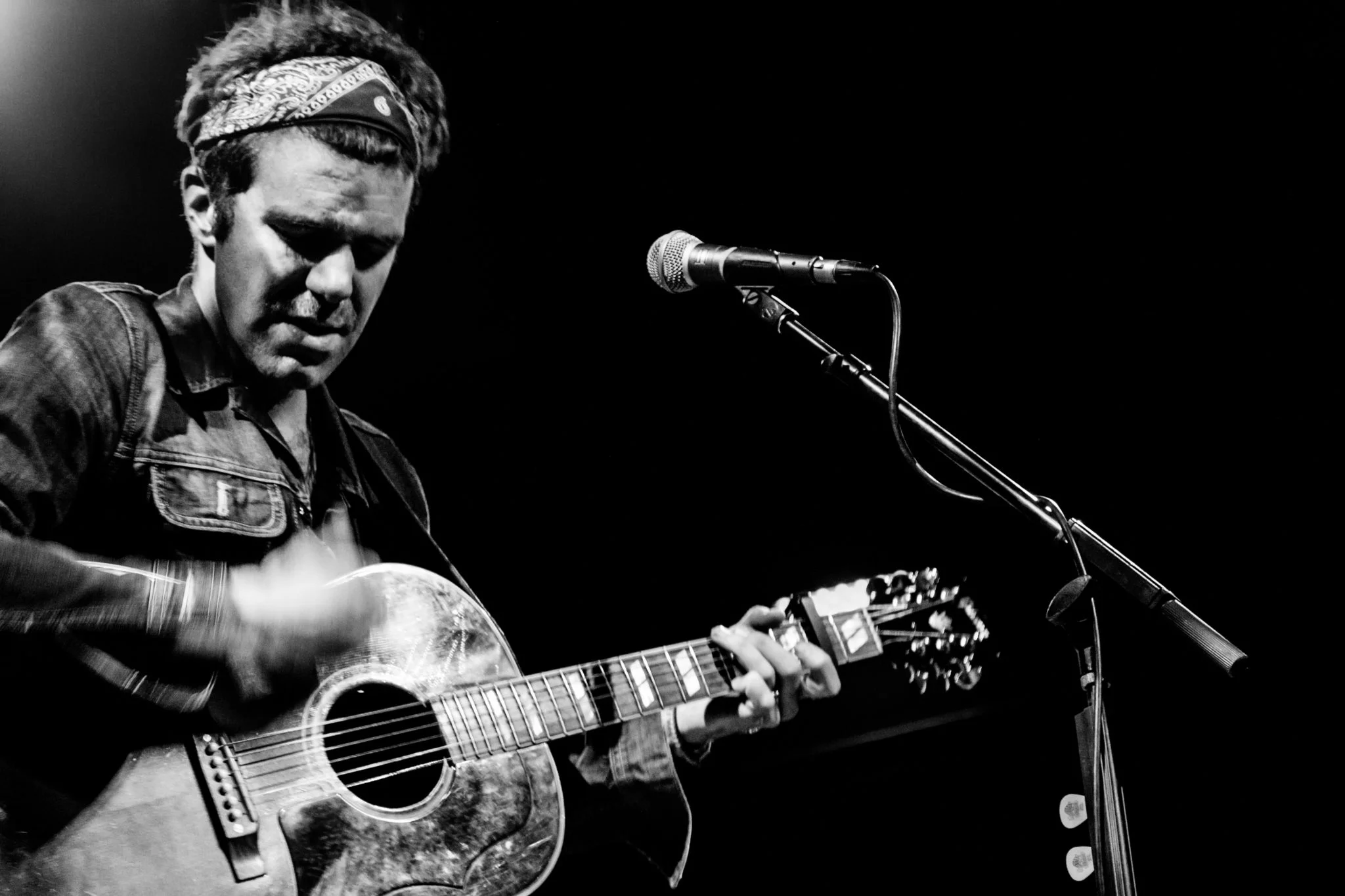 Stephen-Kellogg_Square.jpg
