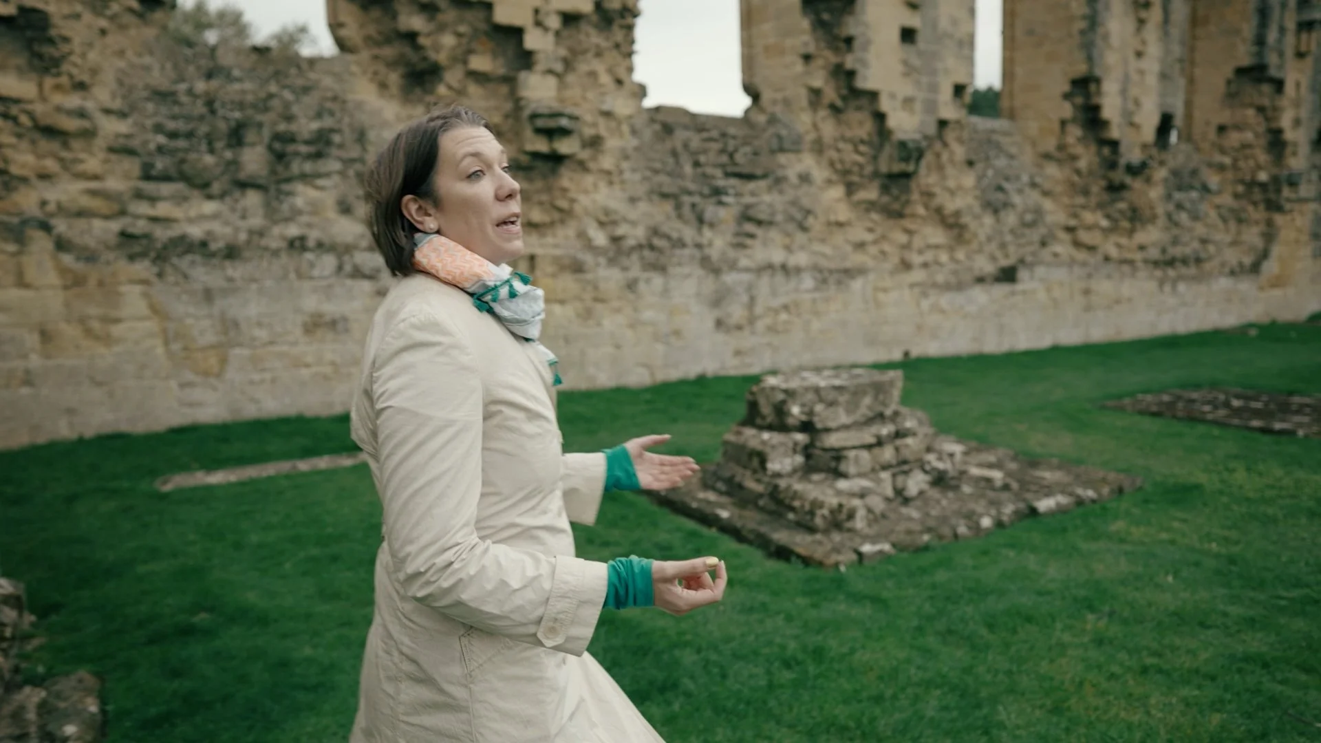 HH Medieval Ghosts [Edit 11] [H264].mp4.00_06_02_04.Still004.jpg