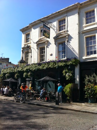The Warwick Castle pub, just a stone's throw from the canal