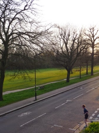 It's 7pm and the joggers are out in force!