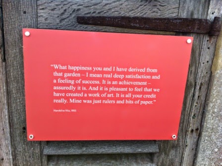 sissinghurst-grounds.3.jpeg