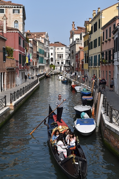 m_NarrowCanals (3).jpg