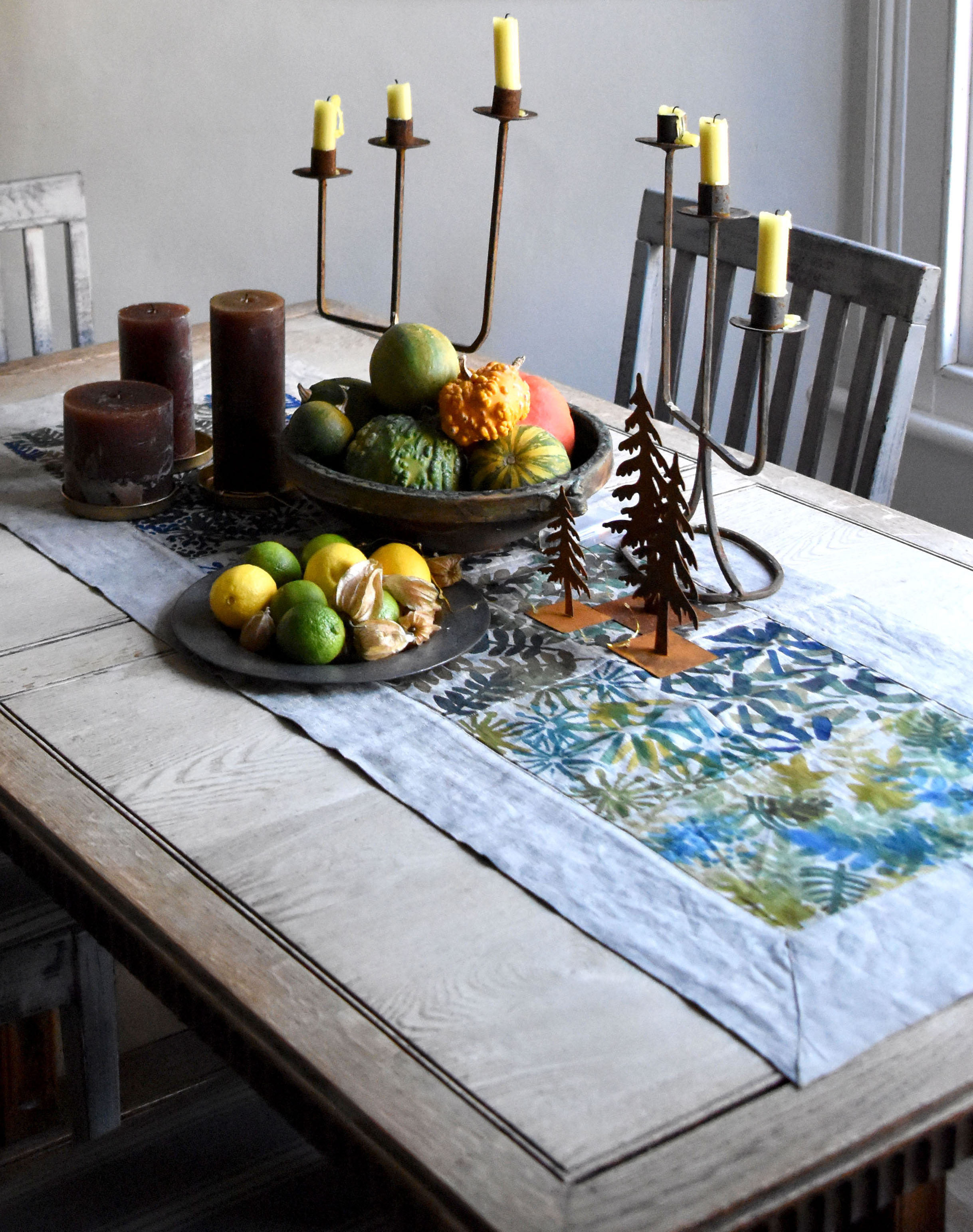 Autumnal table top styling 