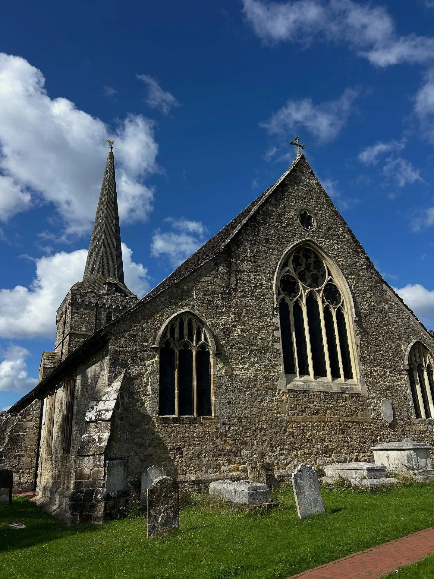 As many of you know, I have passion for ancient little churches particularly those in Sussex (see my story Highlight folders for each of the 9 day trips to visit a total of 60 churches back in 2019 before I moved to Sydney). Last week I spent 3 days 